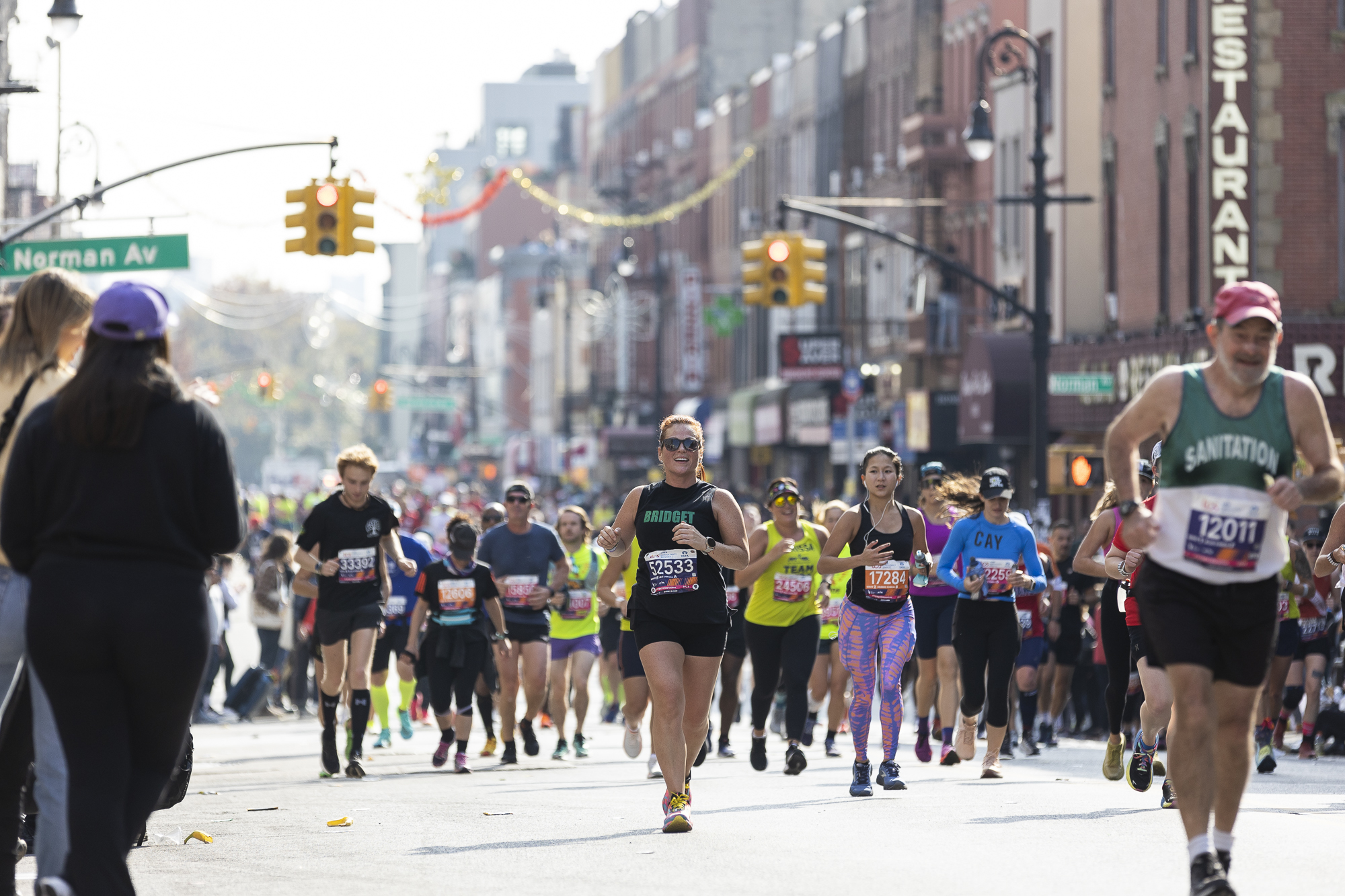 2023 TCS NYC Marathon runners and spectators landscape